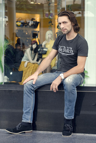  ,   Daniel, 43 ,   ,   , c , 