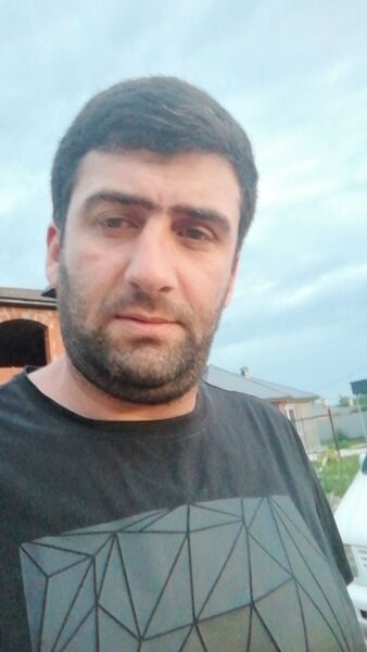  ,   Artur, 39 ,   ,   , c 