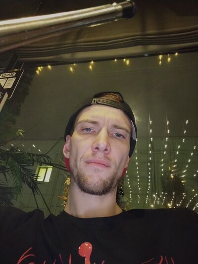  ,   Maxim, 30 ,  