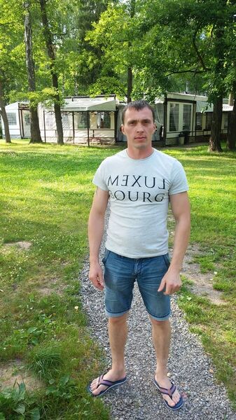  ,   Sany, 44 ,  