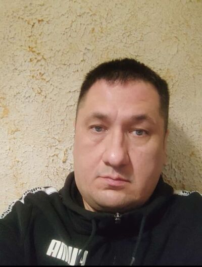  ,   Ruslan, 37 ,   ,   , c , 