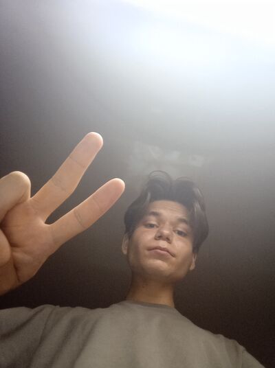  ,   Ilya, 22 ,   ,   