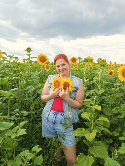  ,   Ekaterina, 37 ,   c 
