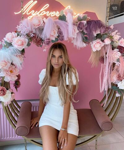  ,   Regina, 30 ,   ,   