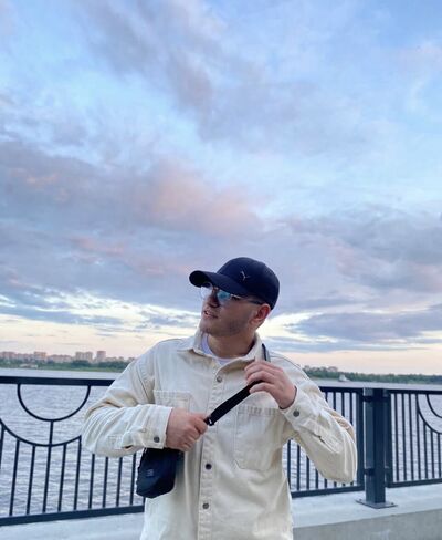  ,   Armen, 21 ,   ,   , 