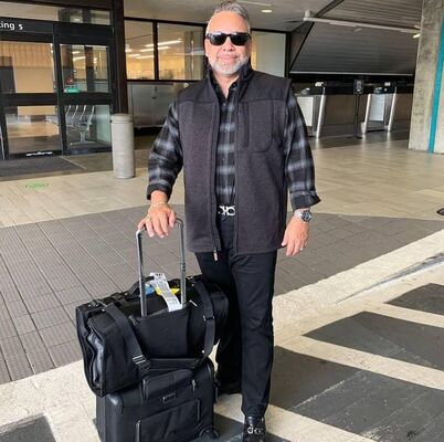  ,   Gobson, 60 ,   ,   