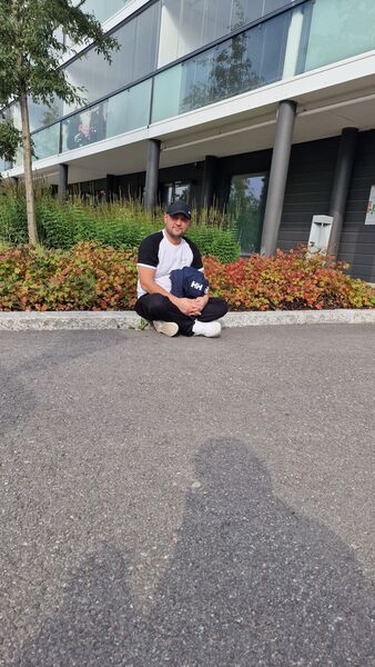  ,   Alibek, 32 ,   ,   