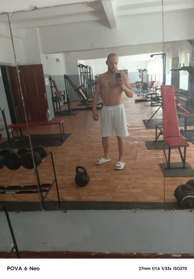  ,   Oleg, 33 ,   ,   , c , 