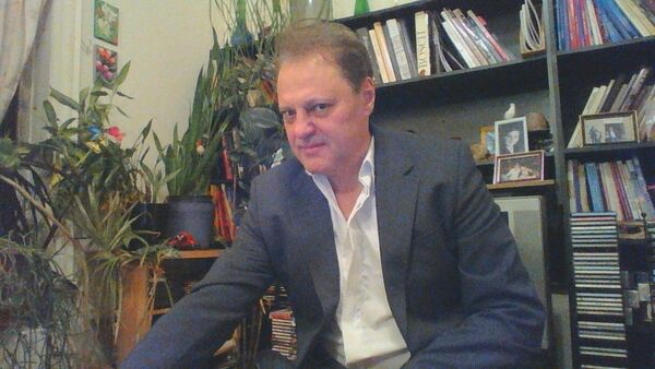  New York City,   Galaktion, 61 ,   ,   , c 