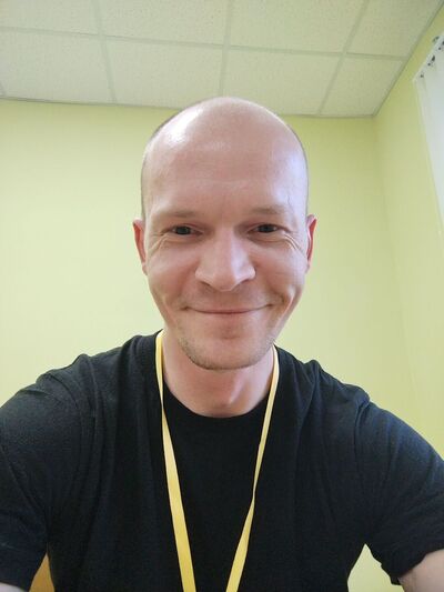  -,   Denis, 37 ,   ,   , c 
