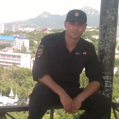  ,   Murad, 35 ,   ,   