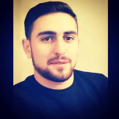  -,   Artur, 33 ,   ,   
