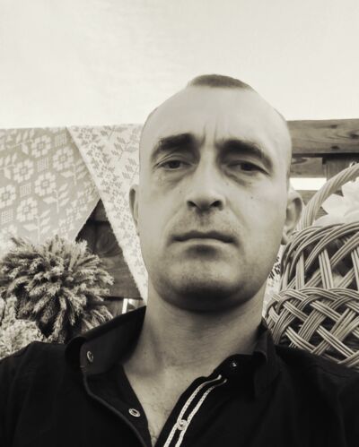  ,   Igor, 32 ,   ,   