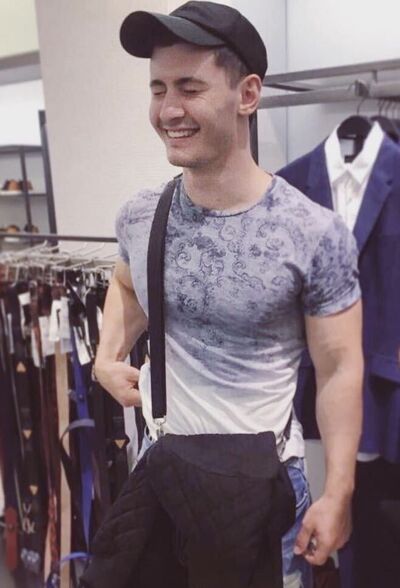  ,   Tommy, 27 ,   ,   