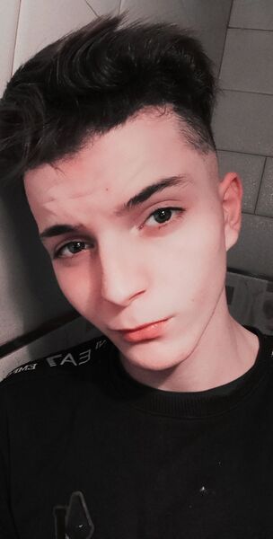  ,   Paul Anderse, 25 ,   