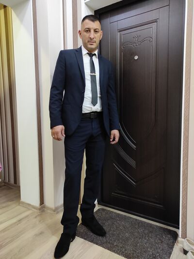  ,   Marin, 38 ,   ,   