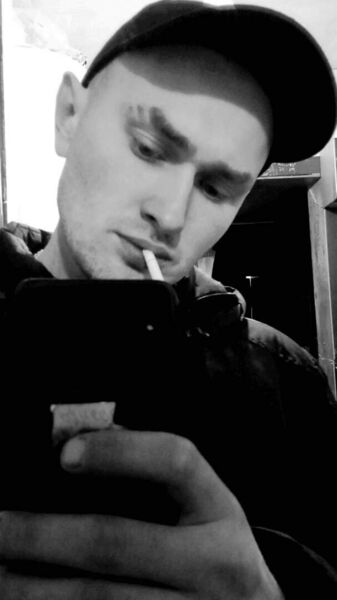  ,   Maxim, 27 ,   ,   , c , 