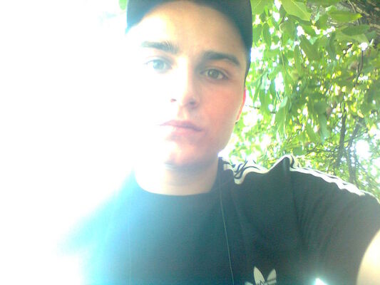  ,   Mihail, 35 ,   