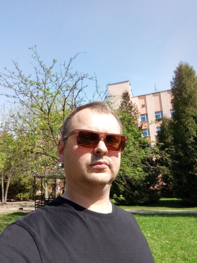  ,   Prosto, 32 ,   ,   