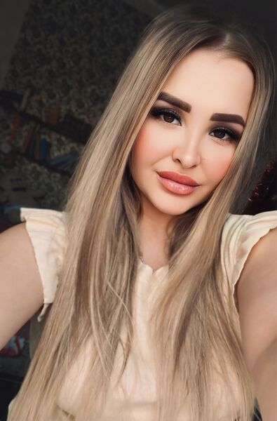  ,   Liliya, 30 ,  