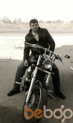  3033228  Den, 53 ,    