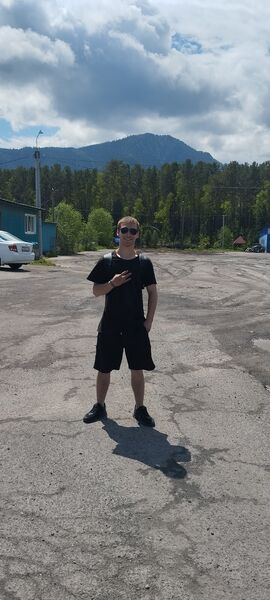  ,   Sergey, 24 ,   
