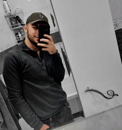 ,   Siyoma, 25 ,   ,   