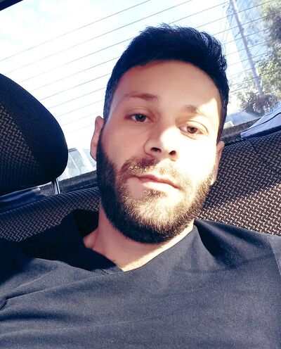  ,   Seryoga, 32 ,   ,   