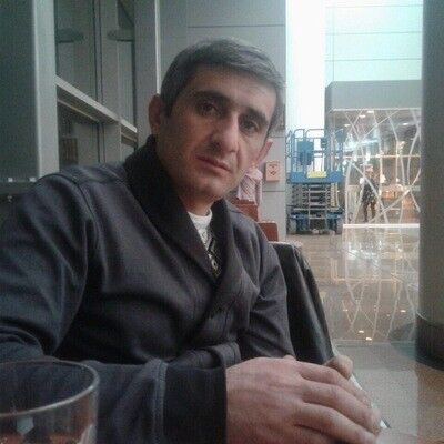  ,   Narek, 40 ,   ,   , c 