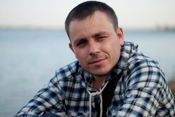  ,   Evgeniy Wolf, 40 ,   ,   , c 