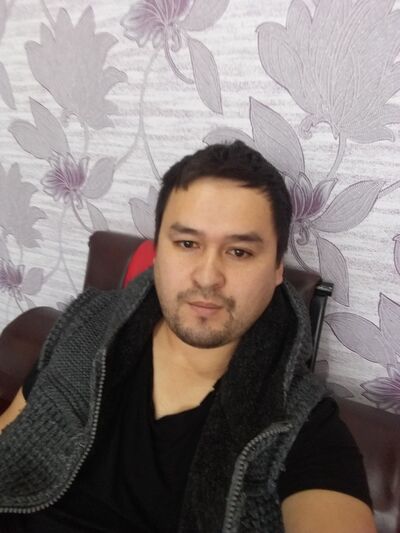  ,   Ali, 40 ,   