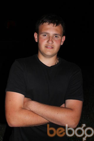  ,   Denis, 32 ,   