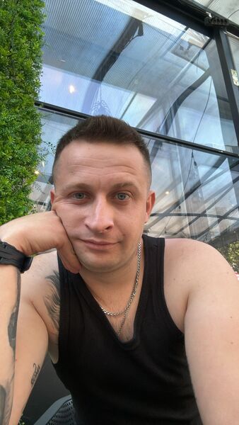  ,   Wladimer, 33 ,   ,   
