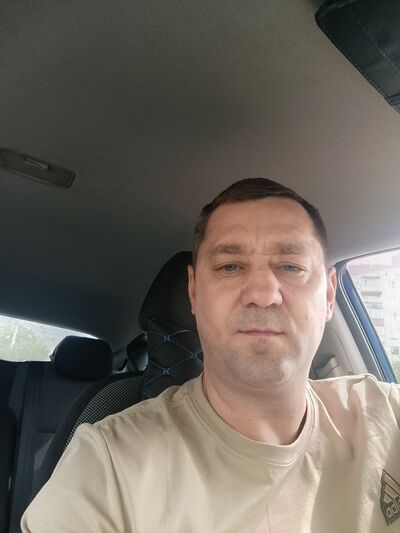  ,   Alex, 40 ,   ,   