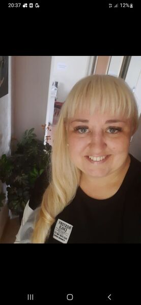  ,   Anastasia, 39 ,   c 