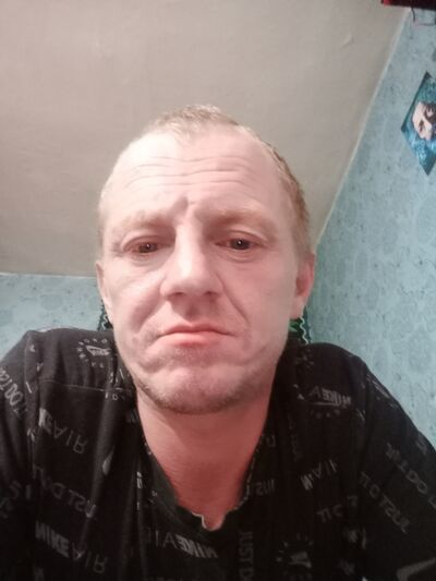  ,   Wiktor, 39 ,   ,   