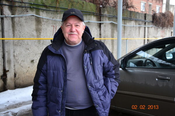  --,   Vlad, 70 ,   