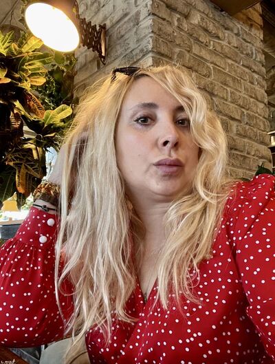  ,   Tatiana, 40 ,   c 