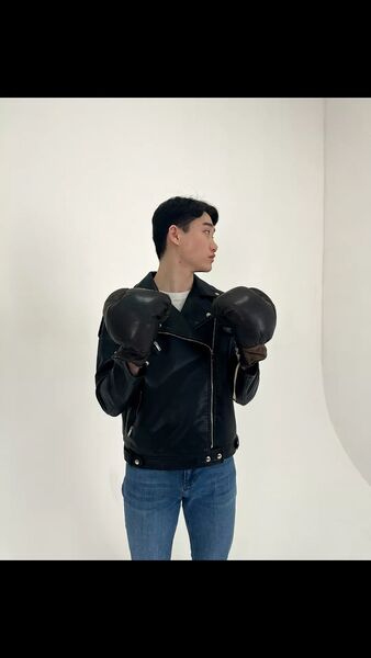  ,   Vladimir, 25 ,   ,   