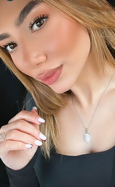  ,   Lesbi, 29 ,   c 