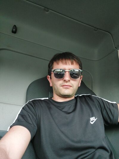  ,   Narek, 27 ,   ,   