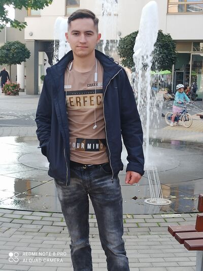  Piaseczno,   Ruslan, 23 ,   ,   