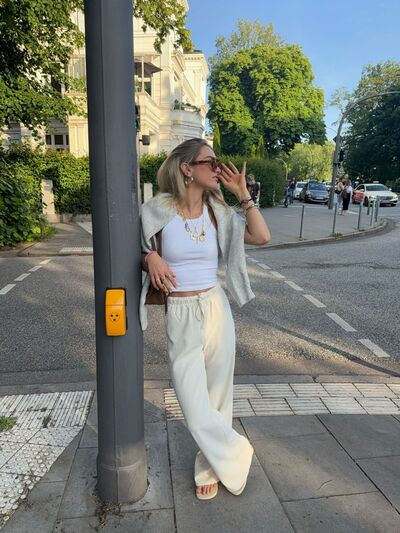 Aalden,   , 28 ,   ,   