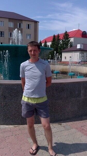  ,   Nikola, 41 ,   