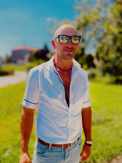 Praha,   Konstiantyn, 39 ,   ,   