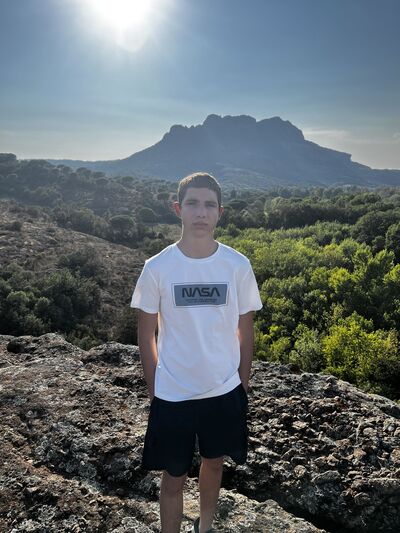  Valenton,   Renat, 18 ,   ,   