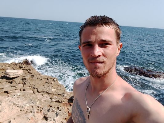  ,   Vladimir, 28 ,   ,   
