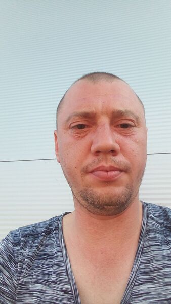  ,   Adam, 40 ,   ,   