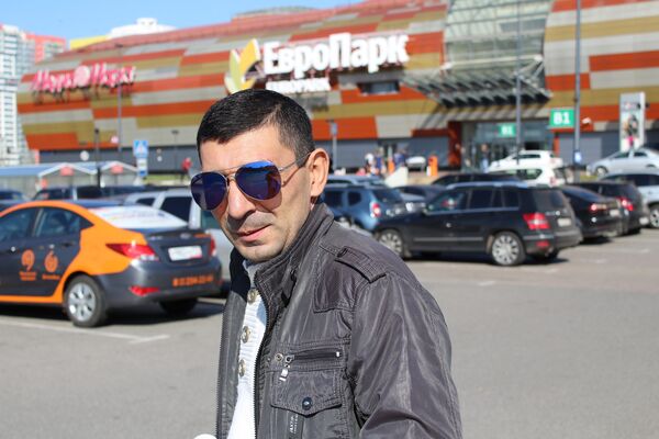  ,   Roland, 40 ,   ,   