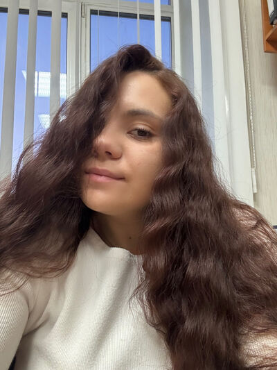  ,   Julia, 23 ,   ,   , c , 